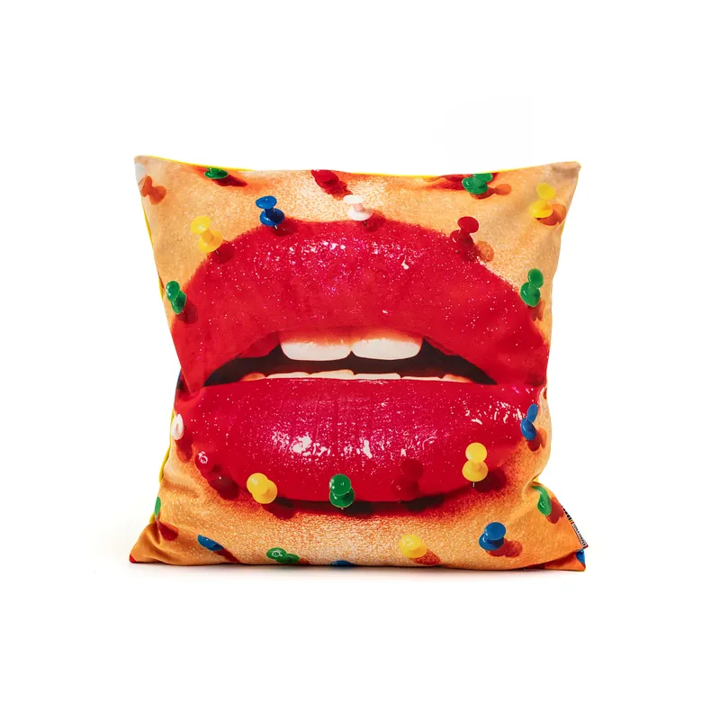 Prezzo Ridotto Cuscino Mouth With Pins Con Imbottitura In Poliestere