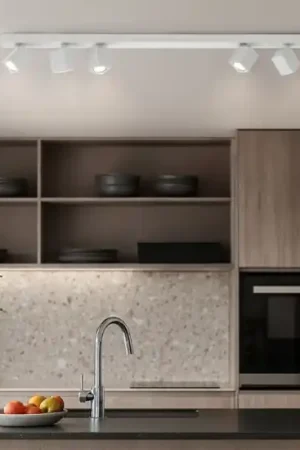 Plafoniera con tre lampade spot bianca orientabili moderna oddy perenz Direttamente Dal Produttore