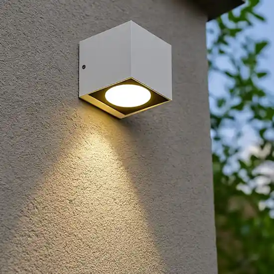 Applique da esterno bianca cubo moderno led 6w 3000k Spedito Oggi
