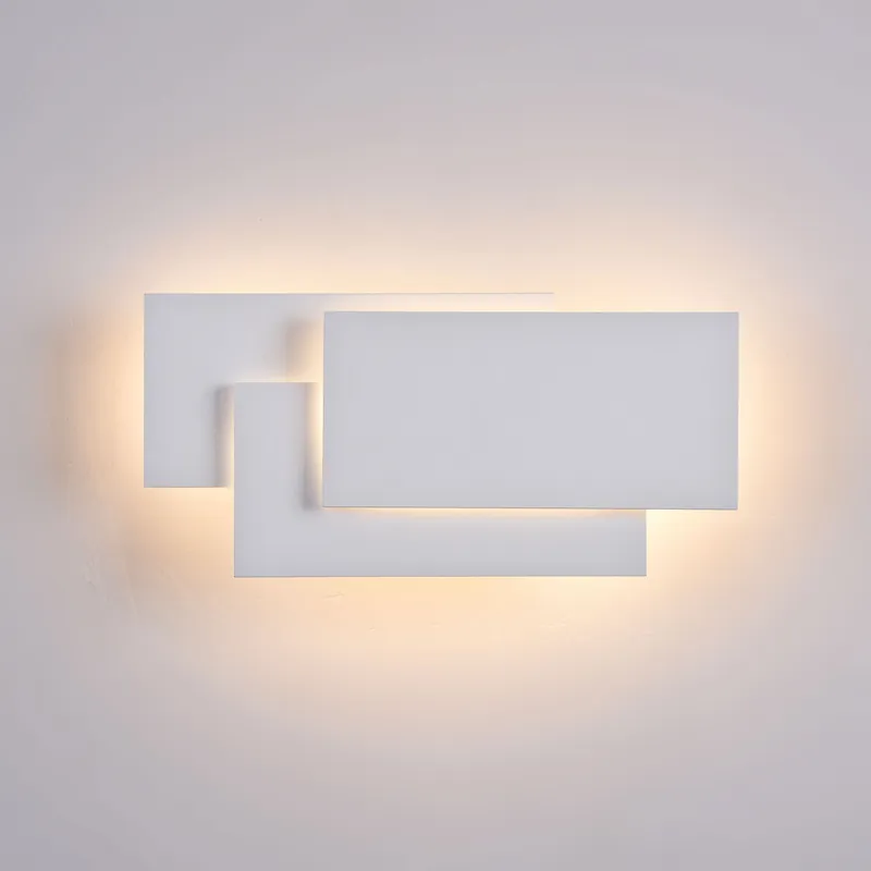 Applique a LED per esterni in stile moderno con struttura in metallo - 20W - Lumen 550 - 3000k Luce Calda - IP20 Promozione