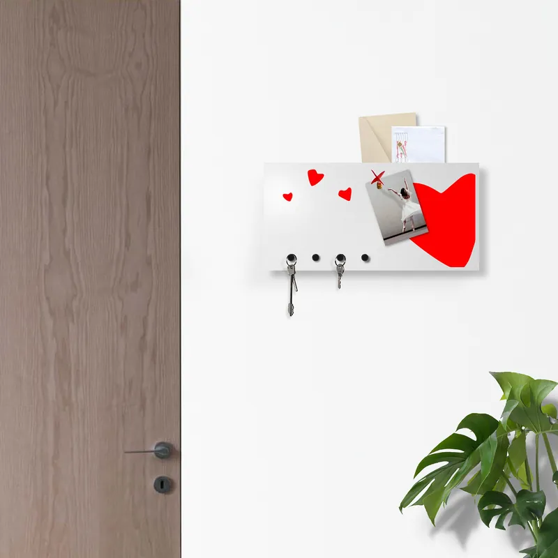Portachiavi da parete con lavagna magnetica e portadocumenti "HEART" Affare