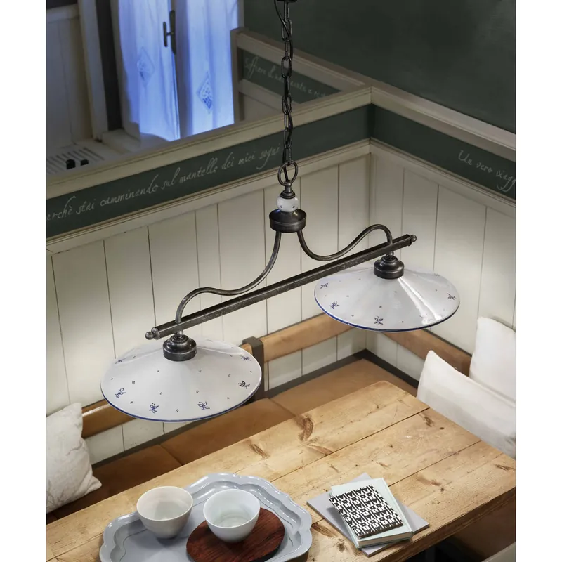 Popolare Lampadario rustico con struttura in metallo e due diffusori in ceramica - 75W - IP20