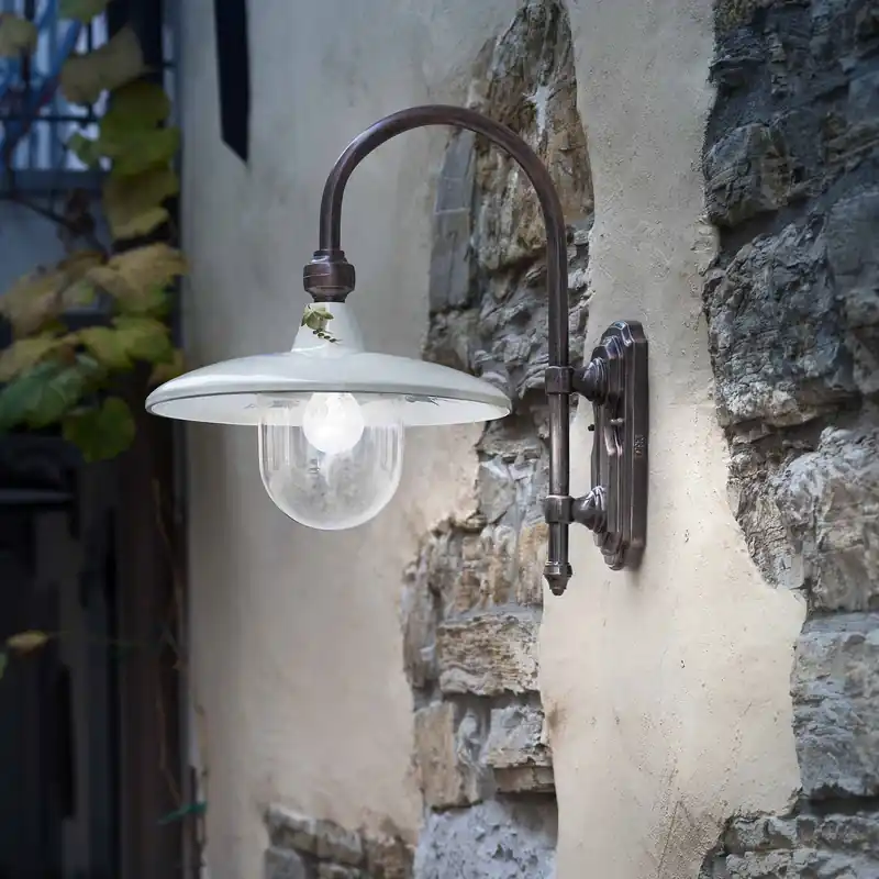 A Buon Prezzo Applique da esterno in alluminio con paralume in ceramica decorata a mano - 60W - IP43