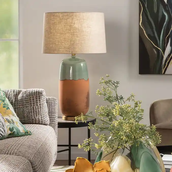 Lampada da tavolo con base in ceramica e diffusore in tessuto - 60W Quantità Limitata