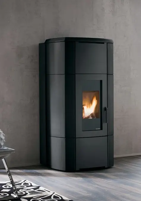 Must-Have Palazzetti Ermione Idro 24 Stufa A Pellet ad acqua Con Rivestimento in Ceramica Nero